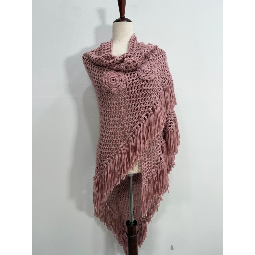 Crochet Shawl Wrap OS Dusty Rose Pink Floral Fringe Boho Triangle Wrap - Picture 4 of 8